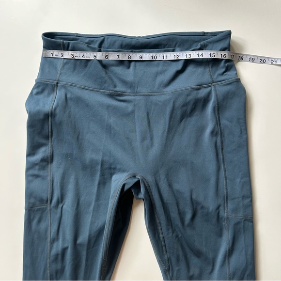 Fabletics Motion365 Dusty Blue Leggings Plus Size 2X - Picture 3 of 11